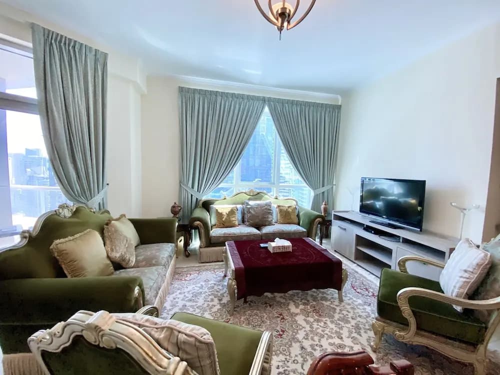 Luxury 2BR Apartment with partial Marina views - photo 4