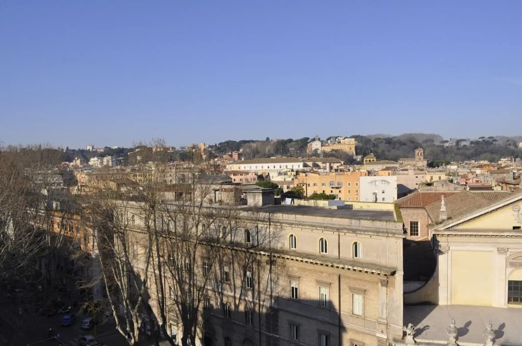Window on Rome - photo 1