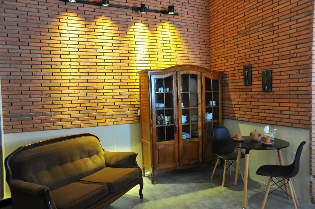 Brickwall Tbilisi Hotel - photo 12