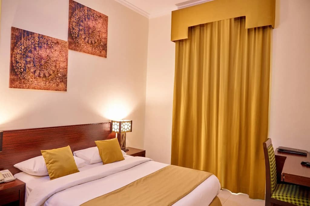 Click Square Hotel - photo 5