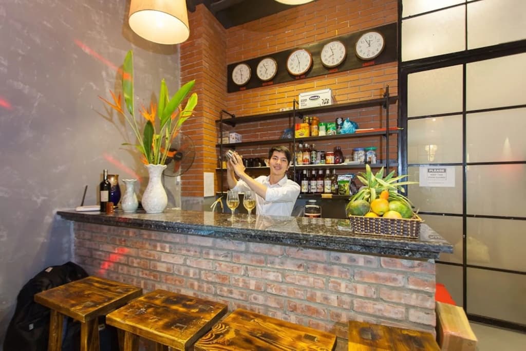 Luxury Backpackers - photo 17