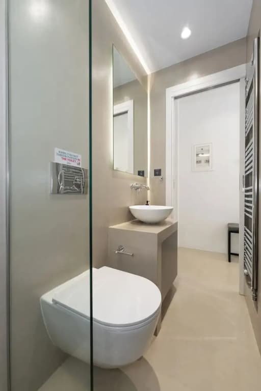 Minimal Studio with Balcony in Central Athens - photo 8