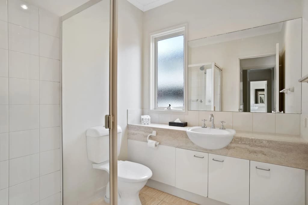 MainStay Suites Kew - photo 8