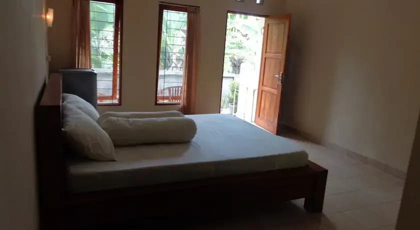 Sintya Homestay - photo 12
