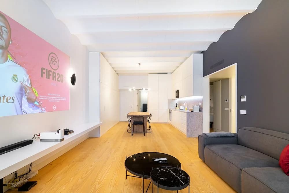 LS48 Prime Location Upscale Apartment - photo 20