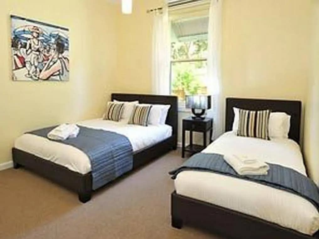 Healesville Garden Accommodation — The Grand Hotel - photo 4