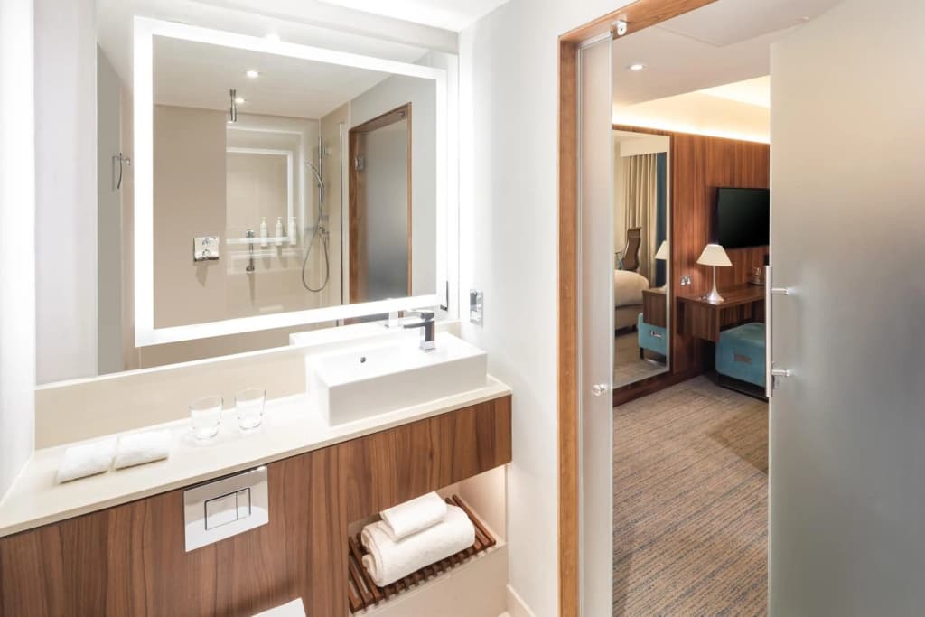 Courtyard by Marriott Edinburgh - photo 9