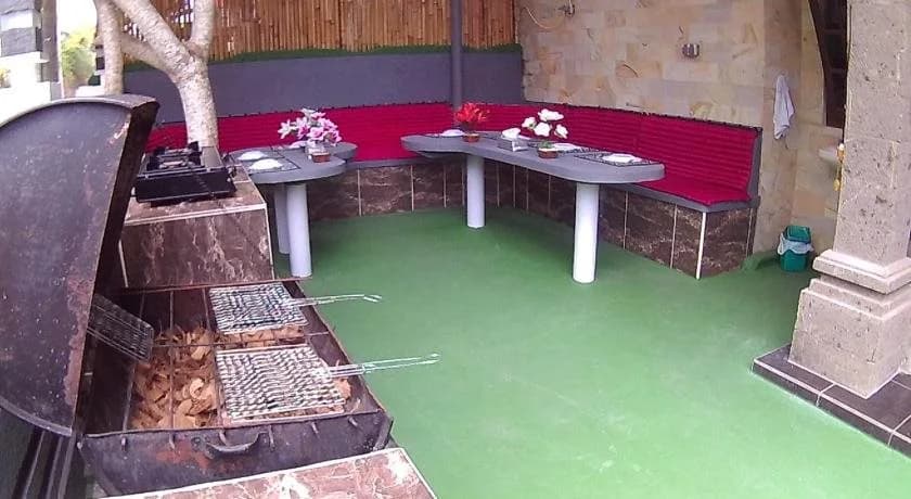24/7 Bed & Breakfast - photo 17