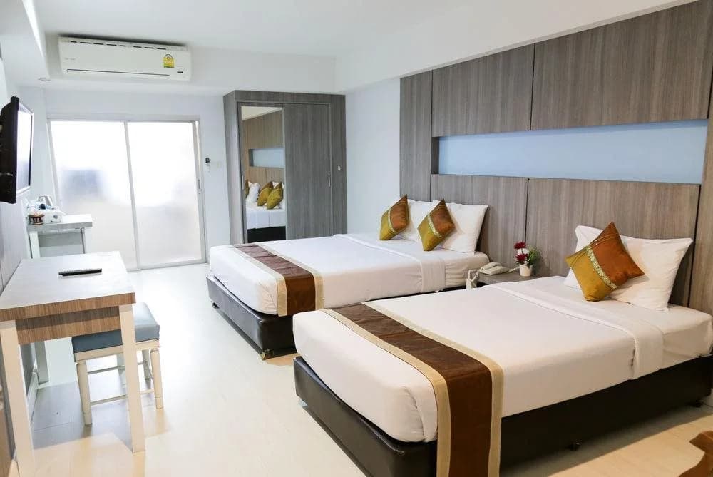 The CM Hotel - photo 3