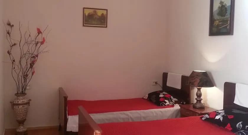 NATALIE'S - photo 8