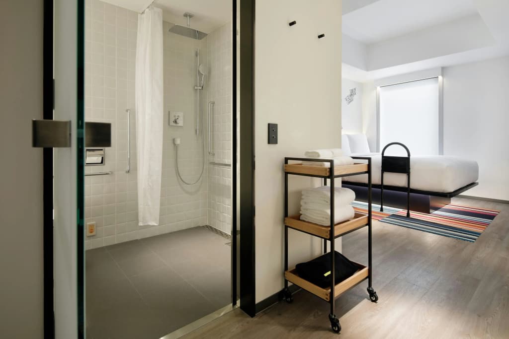 Aloft by Marriott Tokyo Ginza - photo 3