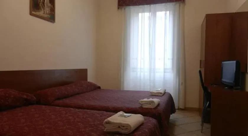 Panoramic Hostel - photo 2
