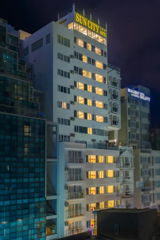 Sun City Hotel - main photo