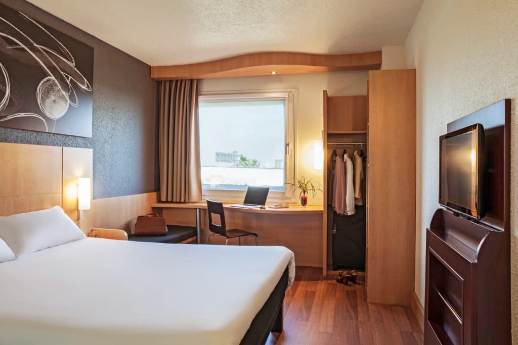 ibis Barcelona Meridiana Hotel - photo 12