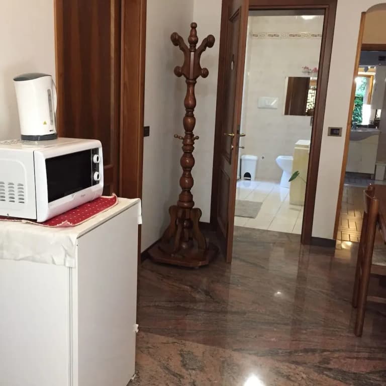 Sister's Residence - photo 5