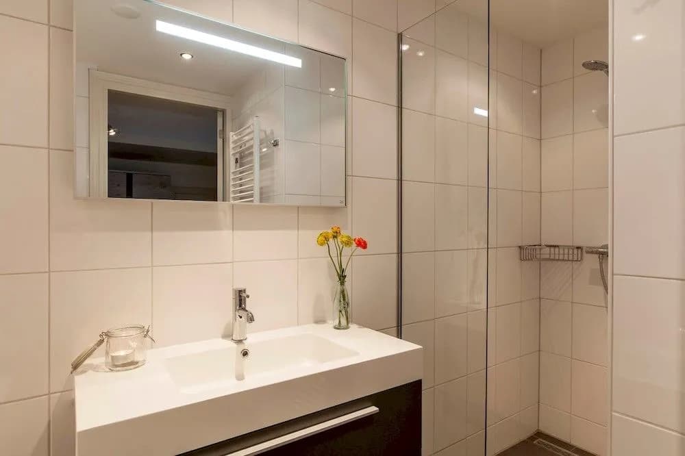 Tulip Apartments - photo 9