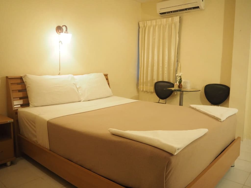 Stefans Guesthouse - photo 3
