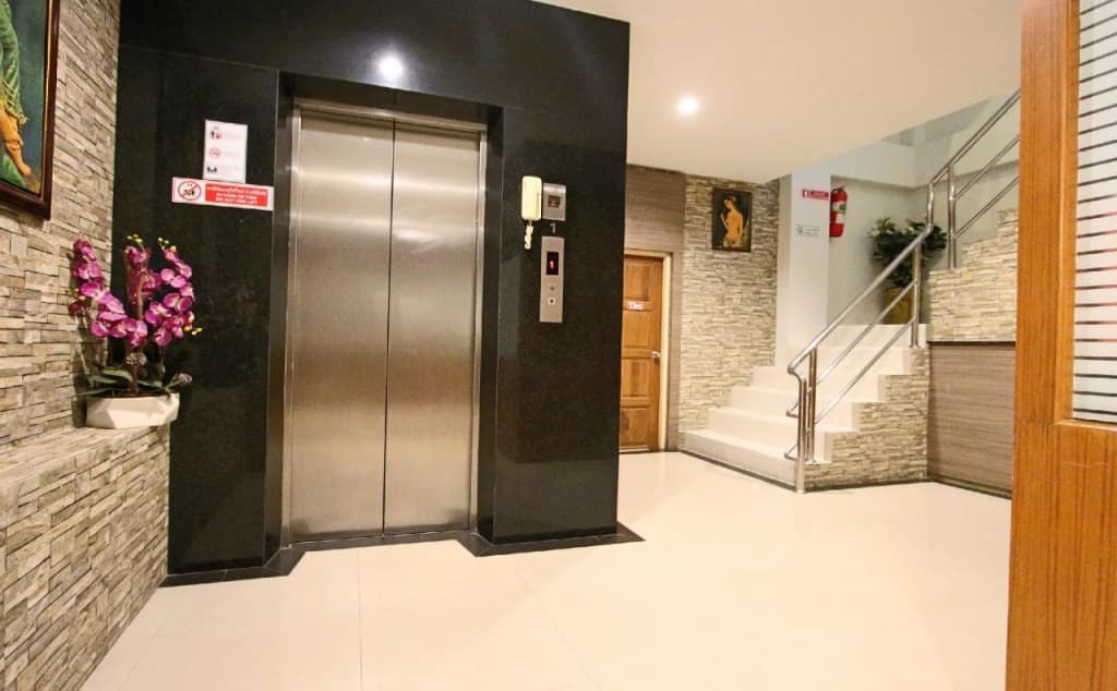 Good Nice Hotel Patong - photo 11