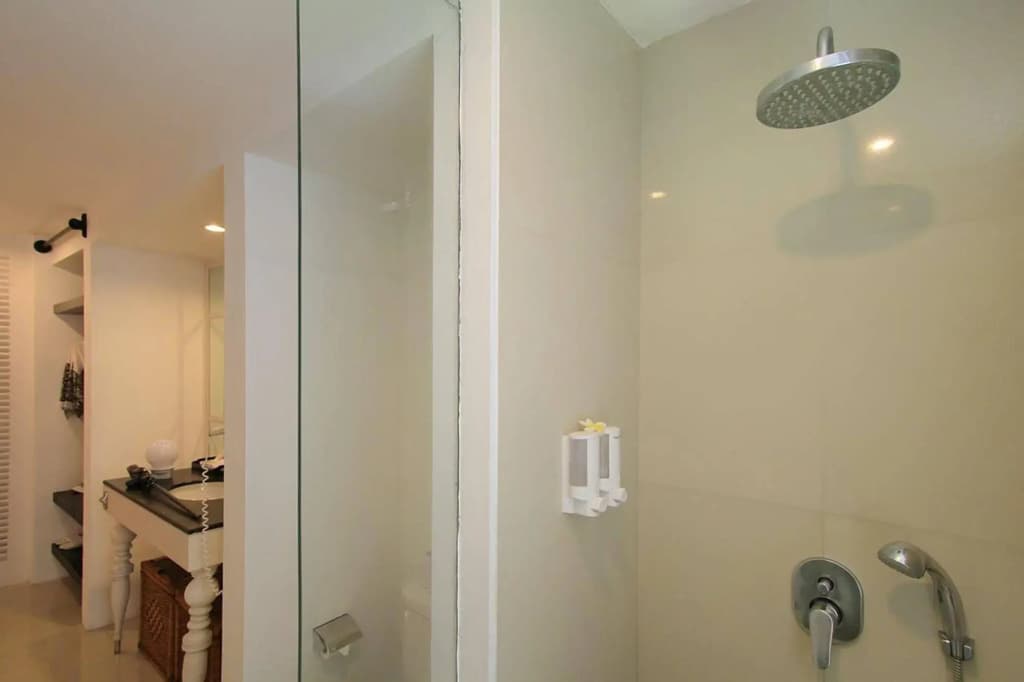 The Kanjeng Suites Villas Seminyak - photo 8