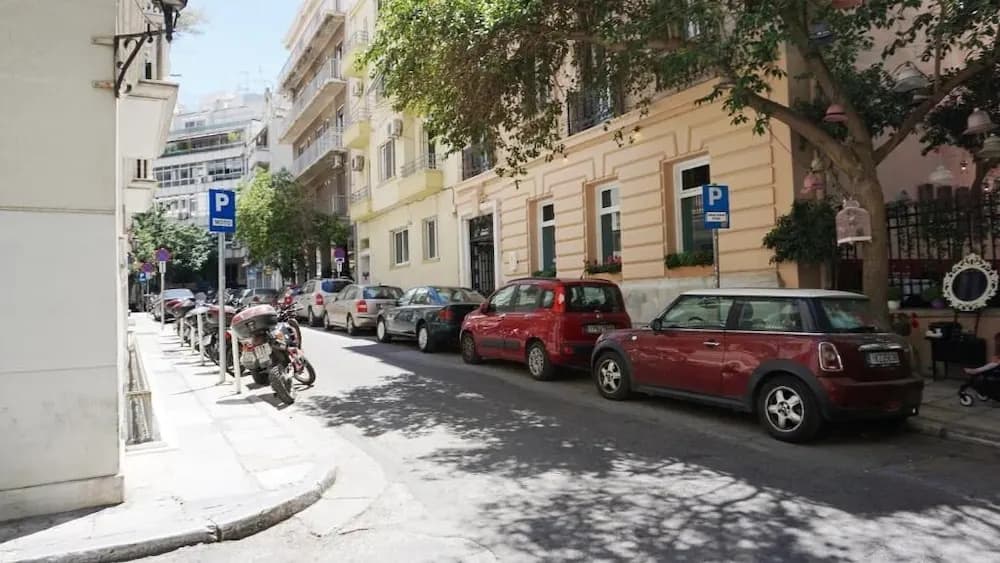 A few Steps from Syntagma and Plaka - photo 13