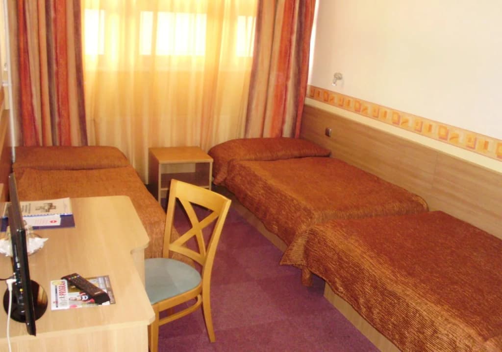 Hotel ben - photo 4
