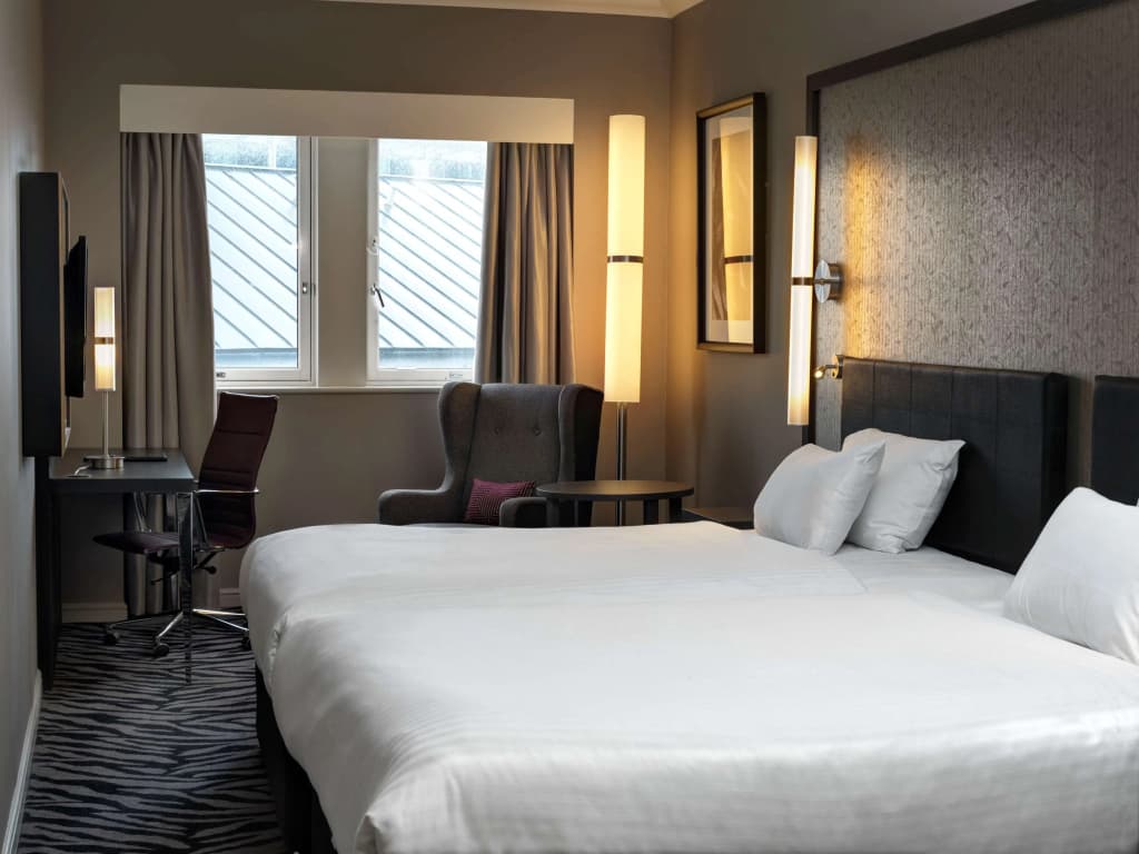 DoubleTree by Hilton Edinburgh City Centre - photo 3