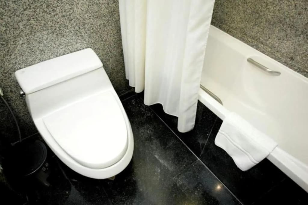 Majestic Suites - photo 25