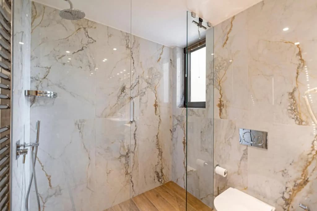 201- HiEndAccomodation-TopLocation - photo 8