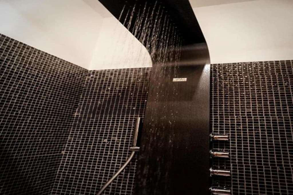 Two Chic Guesthouse - photo 7