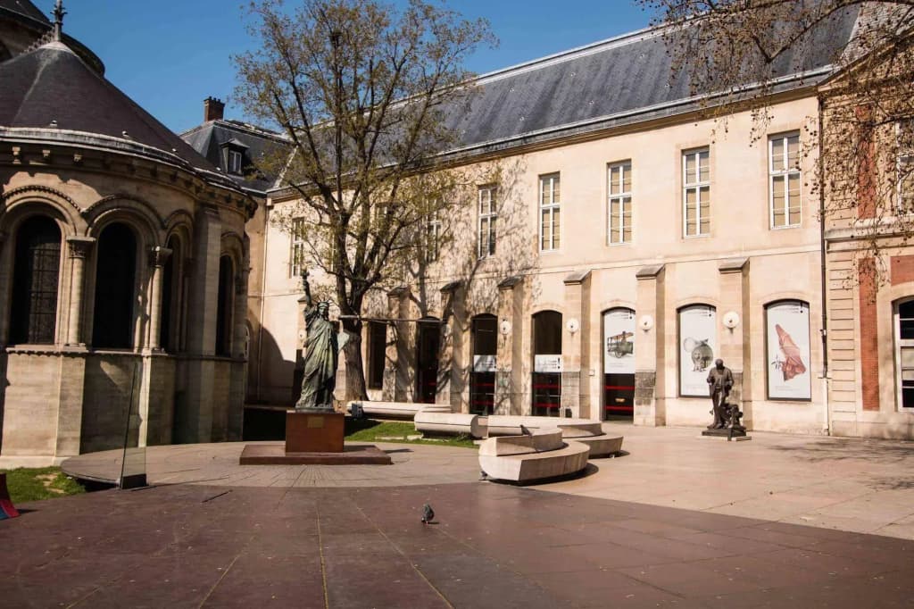 Montorgueil Apartment - photo 1