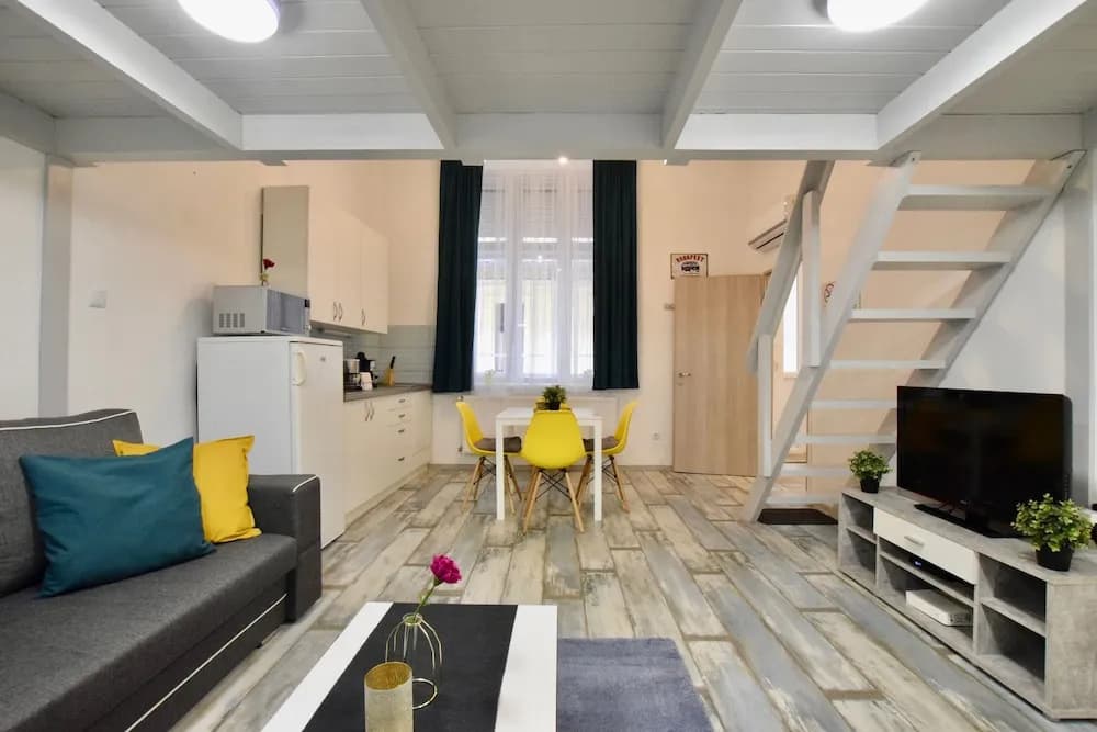 Standard Apartment by Hi5 - Akácfa 59 - main photo