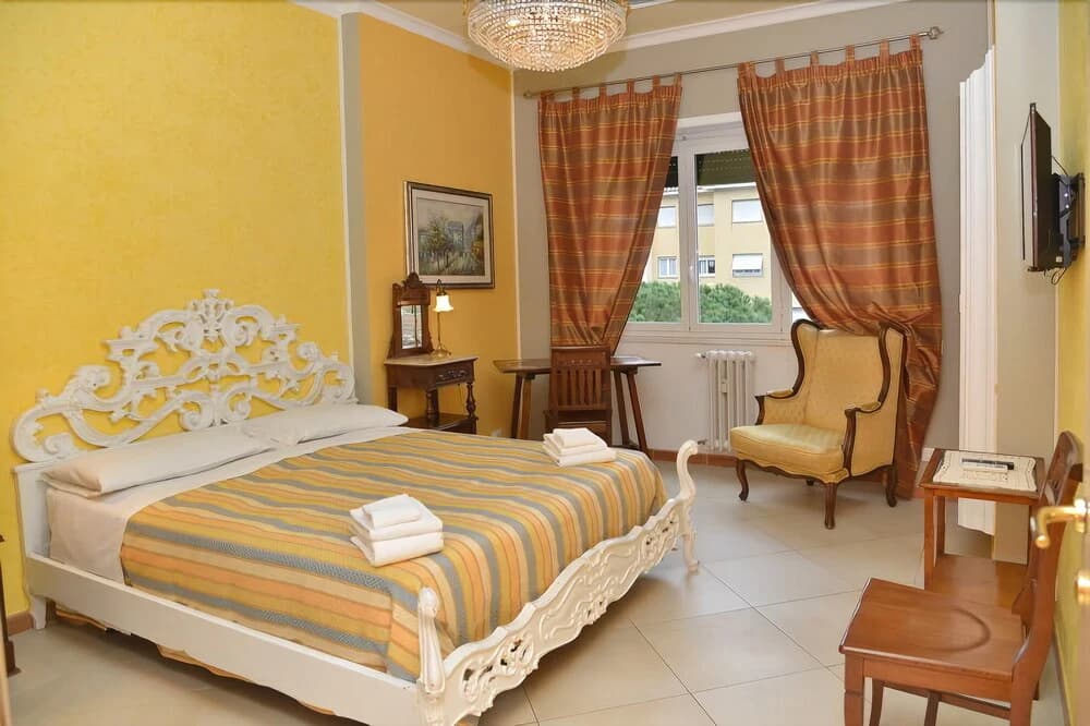 At Vatican Apartment - photo 2