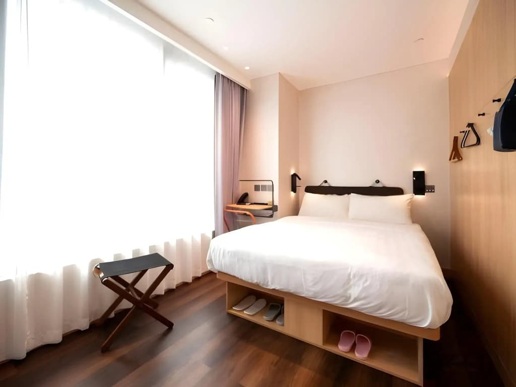 Harbour Bay Hotel - photo 6