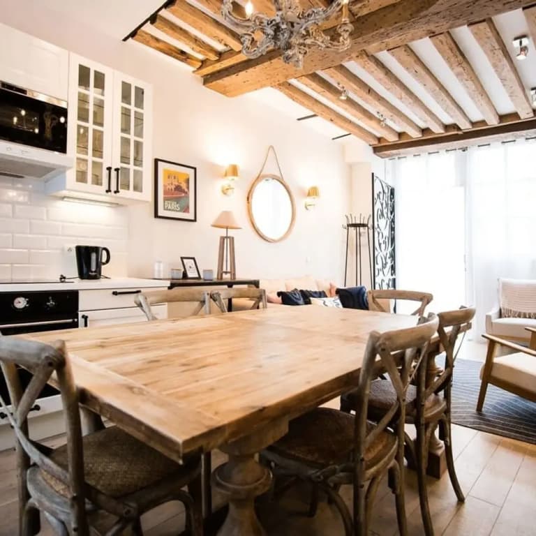 Classy Bourgeois Chic 2 Bedroom Apt in Le Marais - photo 16