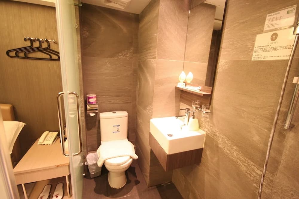 MY Hotel - photo 17