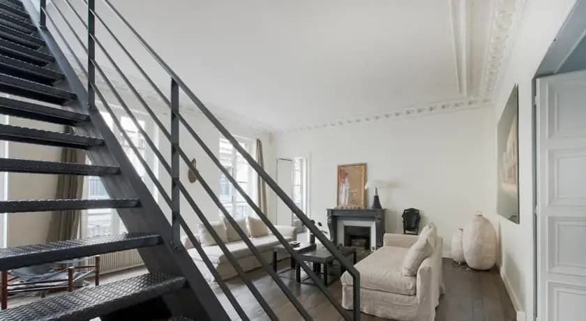 Class and Elegance: Parisian Apartment - photo 7
