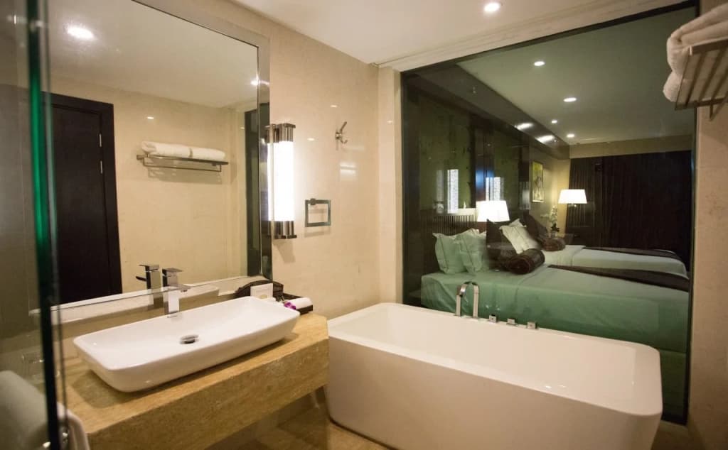 Royale Signature Hotel - photo 9