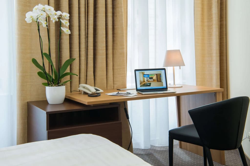 HiLight Suites Hotel - photo 32