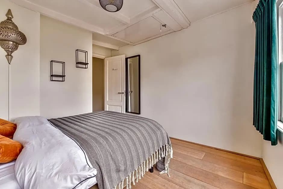 Spiegelgracht Apartments - photo 4