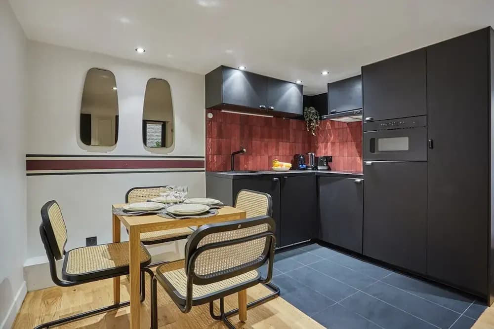 Charming Apartment Faubourg St Honore Madeleine - photo 13