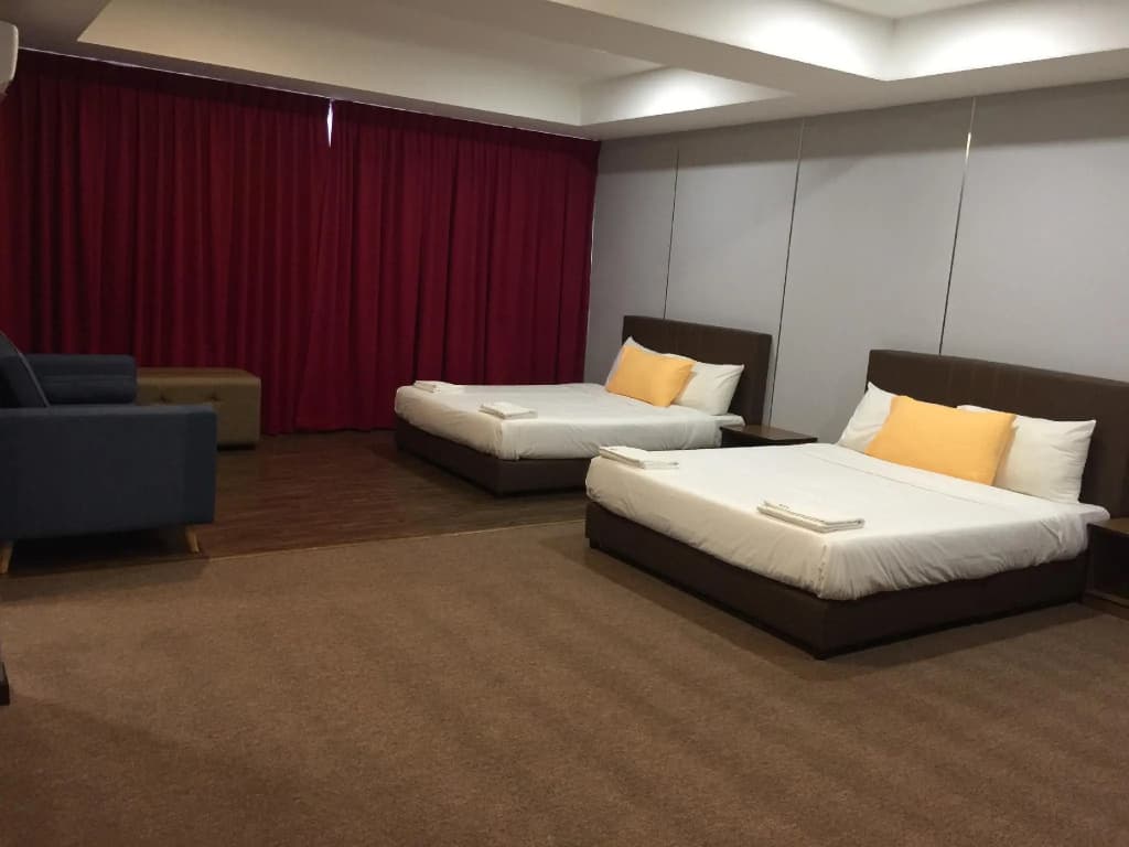V motel - photo 18