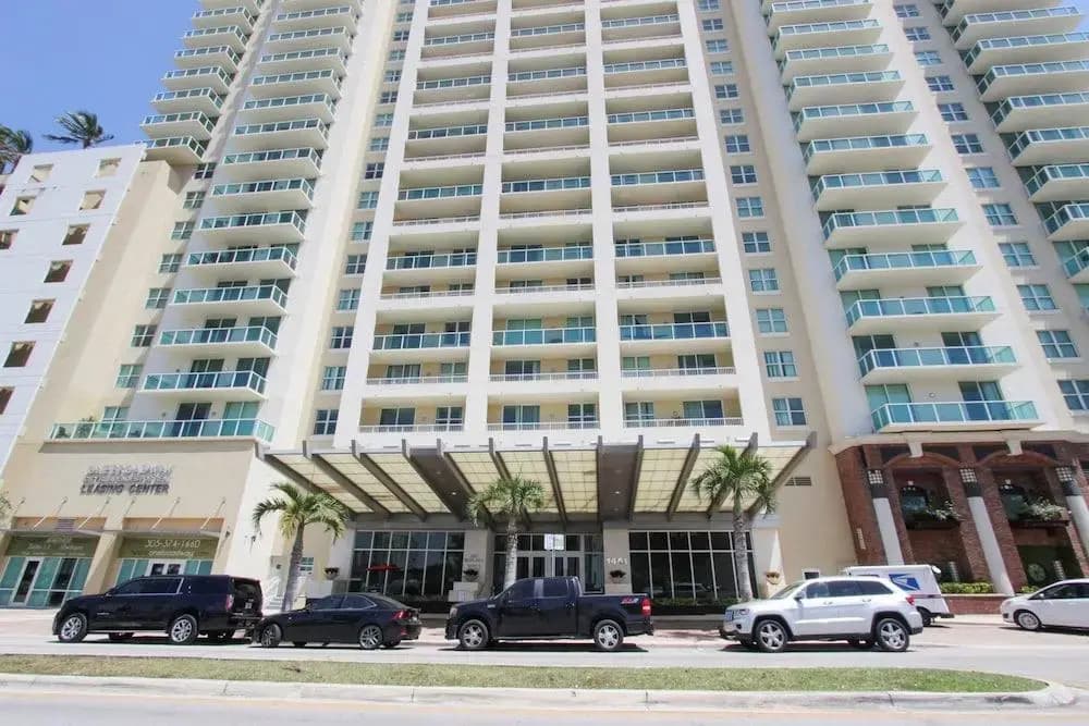 Bluebird Suites in Brickell - photo 1