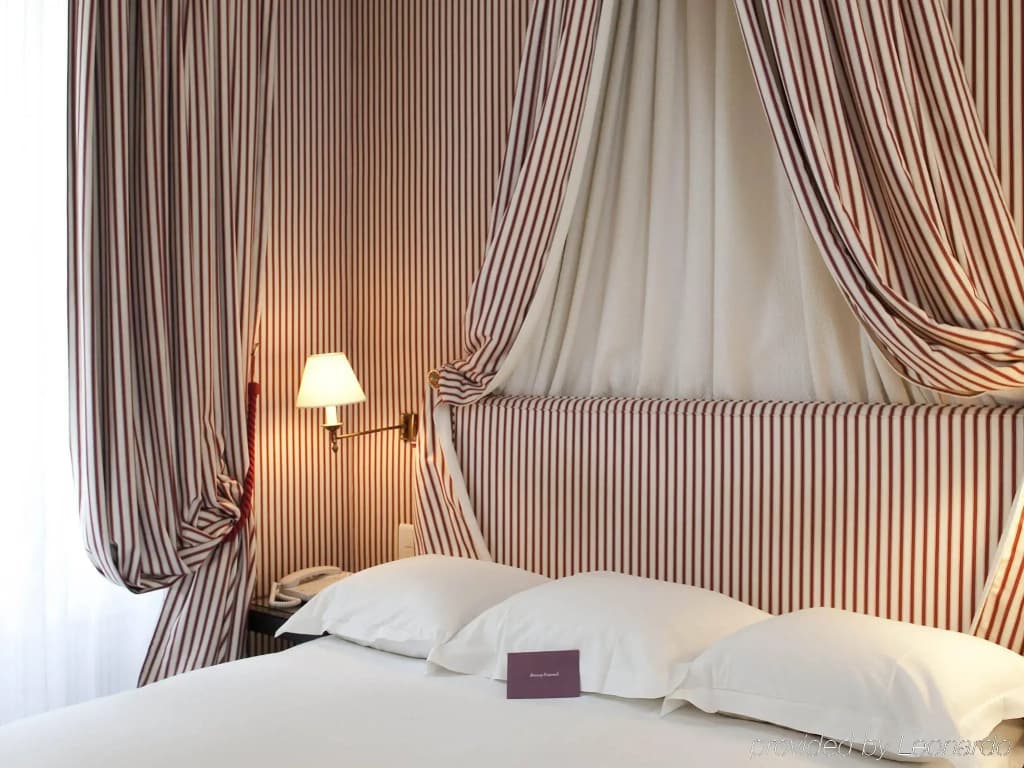 Le Belgrand Hotel Paris Champs Elysees, Tapestry by Hilton - photo 3