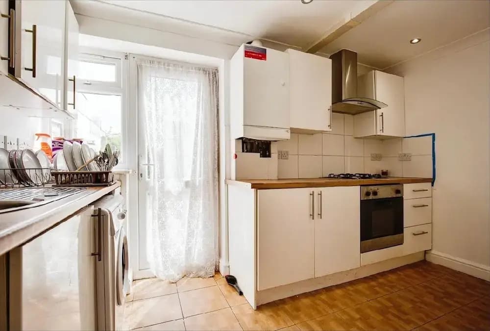 3-bed Apt-15 Mins to Heathrow-pet-friendly-parking - photo 11
