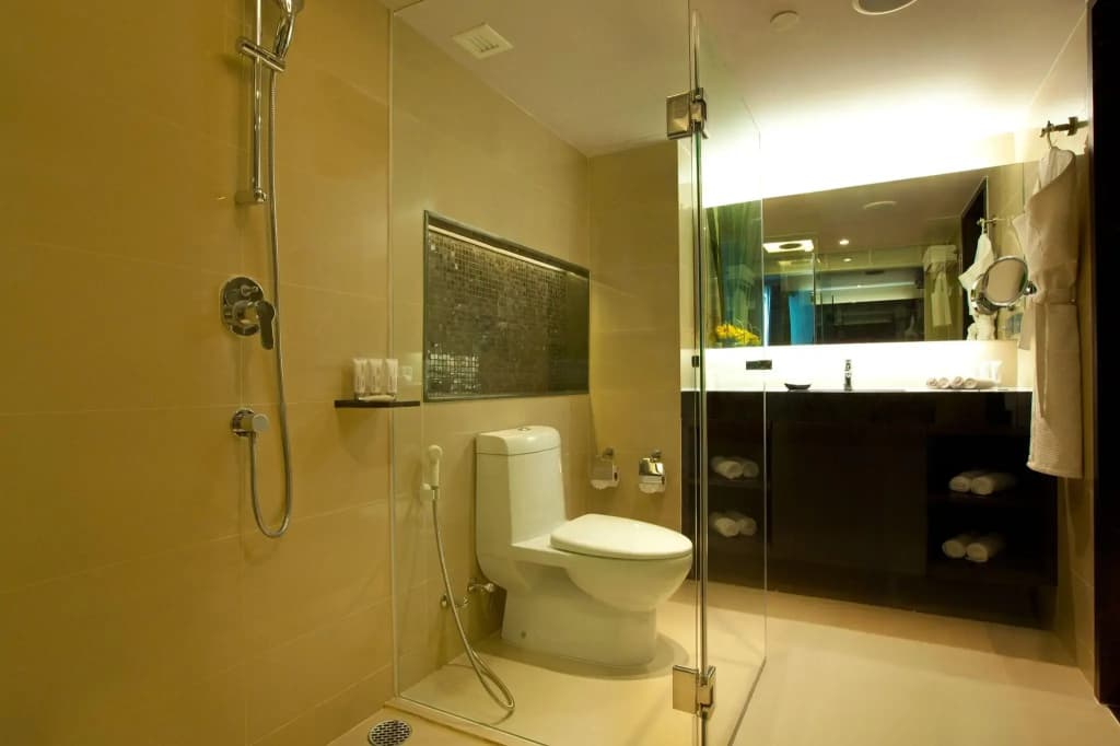 Le Meridien Phuket Beach Resort - photo 10