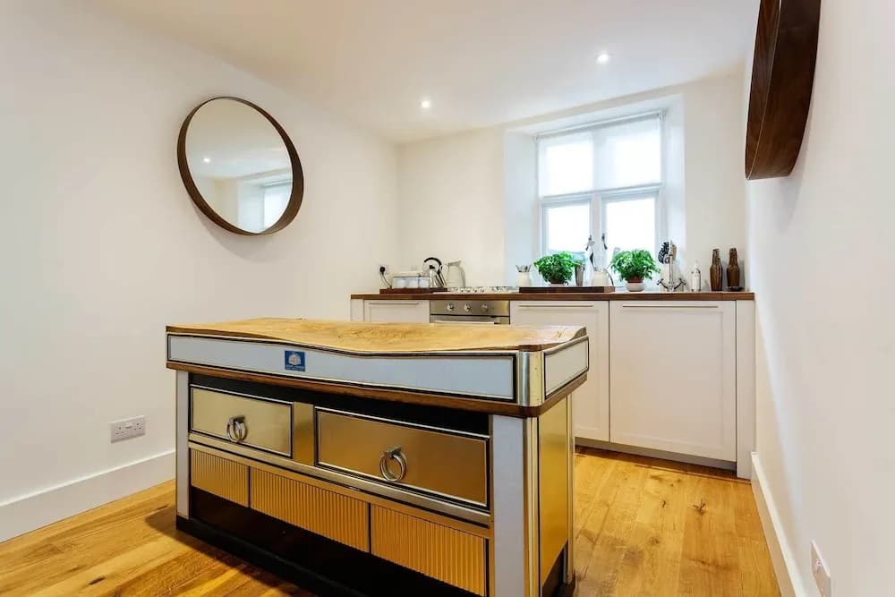 Fanciful in Fitzrovia - photo 15