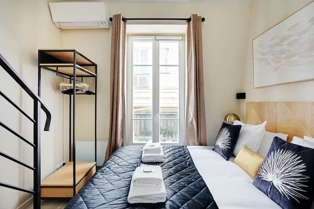Cottage With 2 Rooms in Batignolles - photo 3