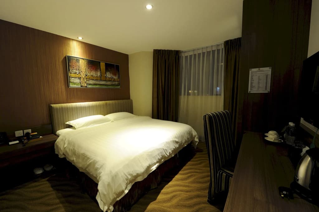 The Imperial Hotel - photo 4