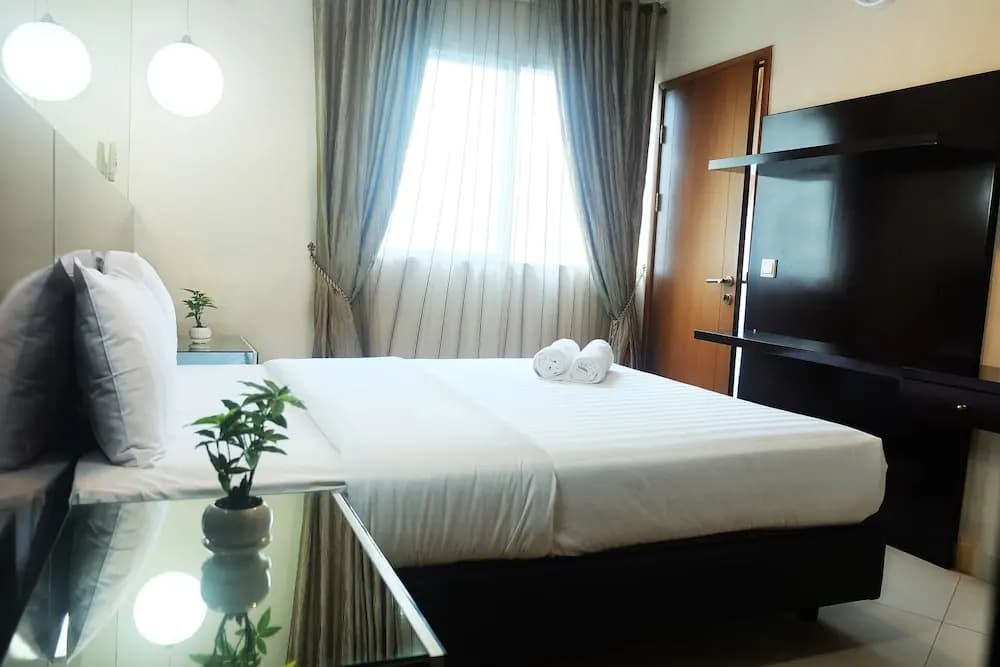 2 BR Central Location Sahid Sudirman Residence By Travelio - photo 5