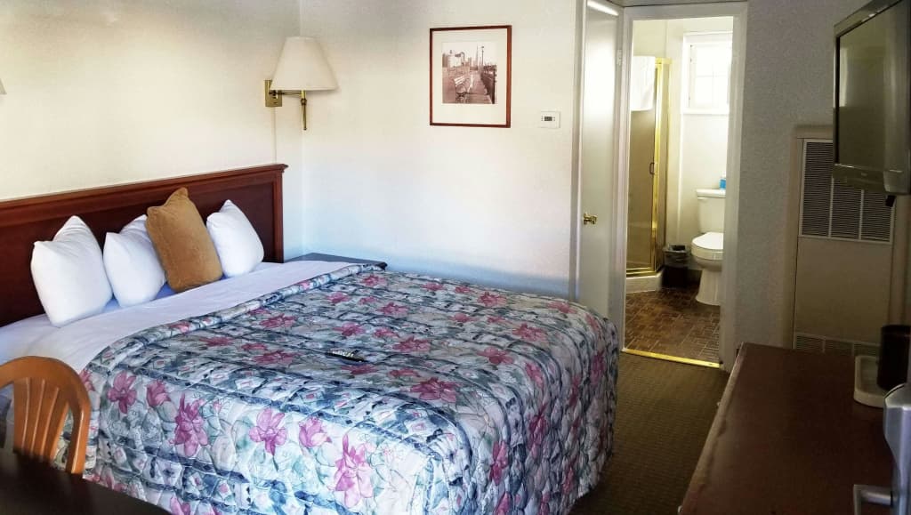 Pacific Heights Inn - photo 27
